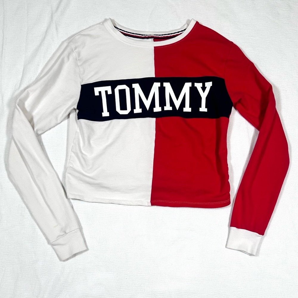 Tommy Hilfiger Red and White Colorblock Top Cropped 90’s XS y2k